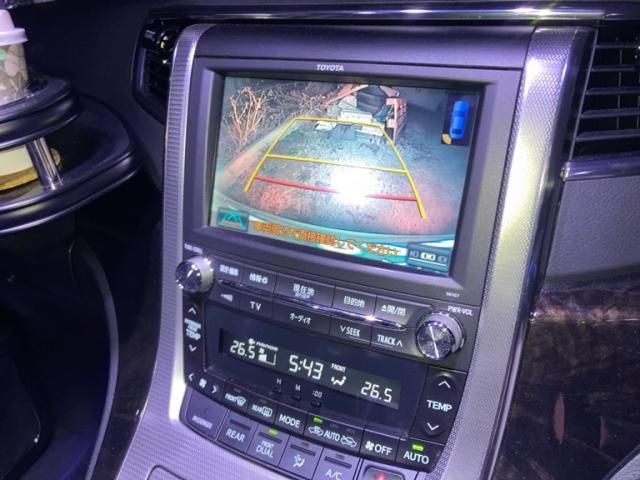 TOYOTA ALPHARD 4WD 2013