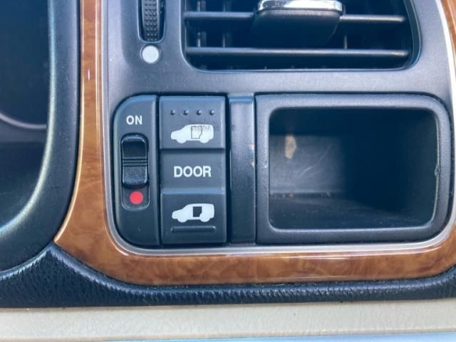 HONDA STEPWAGON 2004