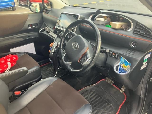TOYOTA SIENTA 2019
