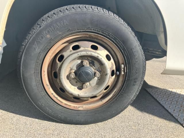 SUBARU SAMBAR van 2002