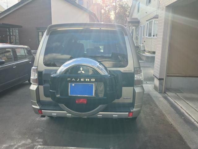 MITSUBISHI PAJERO wagon 2011