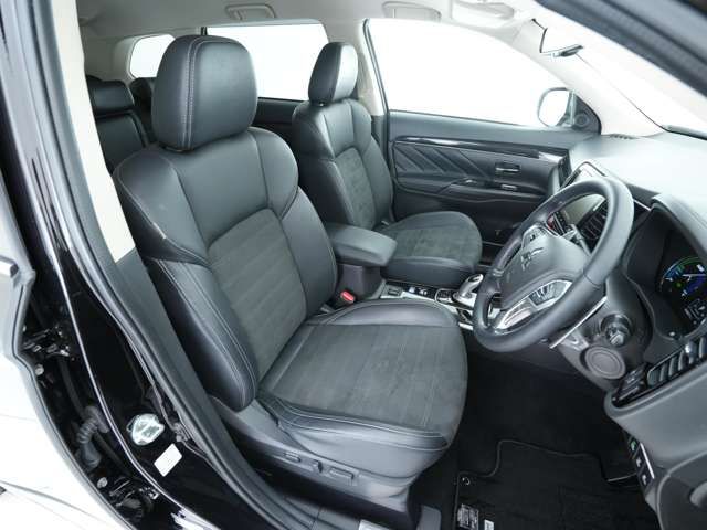 MITSUBISHI OUTLANDER PHEV 2020