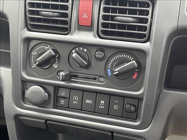 SUZUKI CARRY truck 4WD 2023