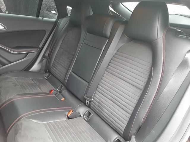 MERCEDES BENZ MERCEDES BENZ CLA Shooting Brake 2015