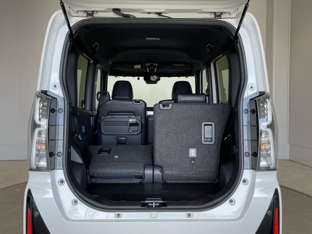 DAIHATSU TANTO CUSTOM 2024