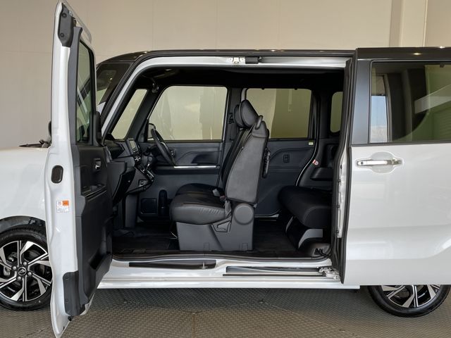 DAIHATSU TANTO CUSTOM 2024