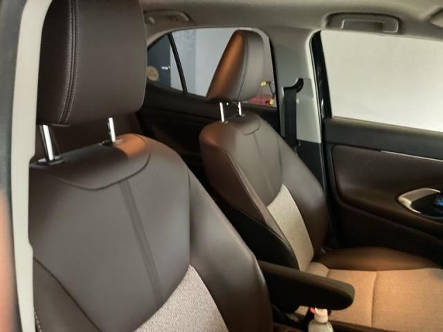 TOYOTA YARIS CROSS 2021