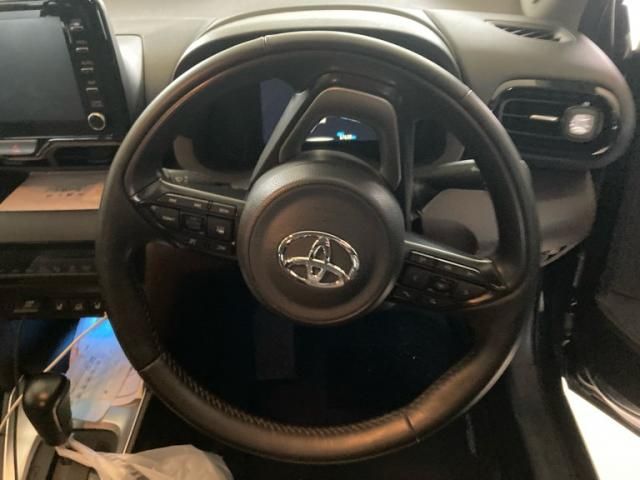 TOYOTA YARIS CROSS 2021