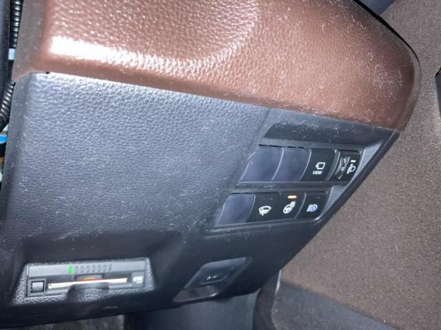 TOYOTA YARIS CROSS 2021