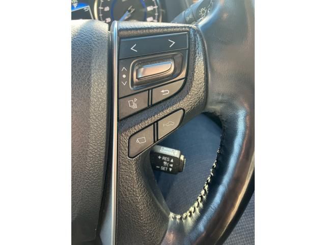 TOYOTA ALPHARD hybrid 4WD 2017