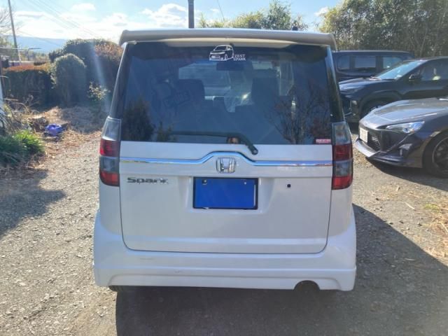 HONDA ZEST SPARK 2009