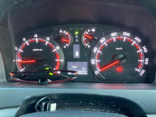 TOYOTA VELLFIRE 2013