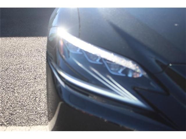 TOYOTA LEXUS LS500h 4WD 2019