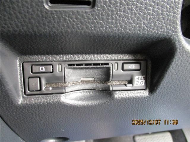 TOYOTA NOAH HYBRID 2025