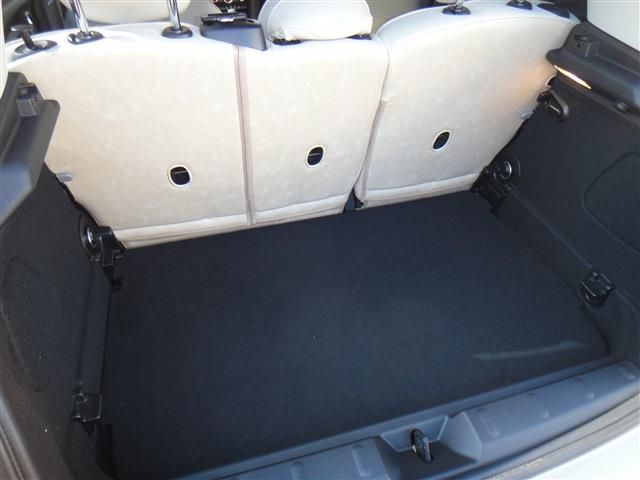 BMW BMW MINI COOPER D 5DOOR 2017