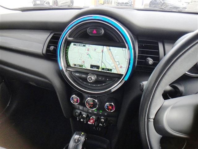 BMW BMW MINI COOPER D 5DOOR 2017