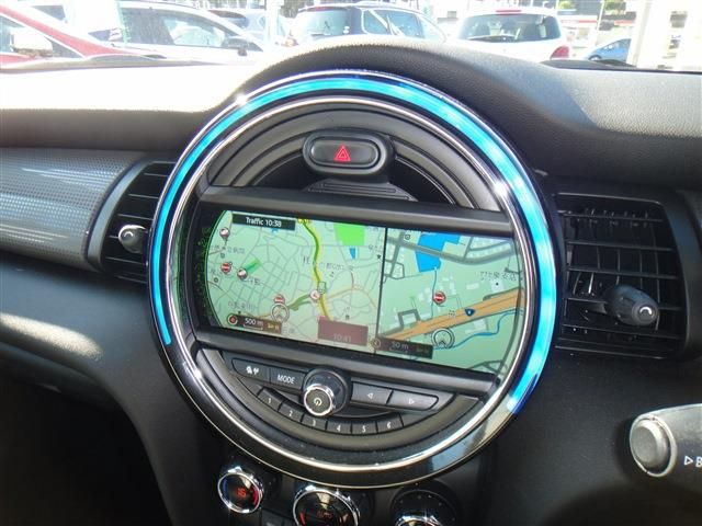 BMW BMW MINI COOPER D 5DOOR 2017