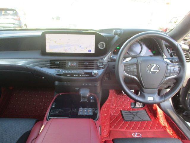 TOYOTA LEXUS LS500h 2023