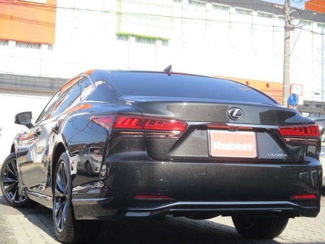 TOYOTA LEXUS LS500h 2023