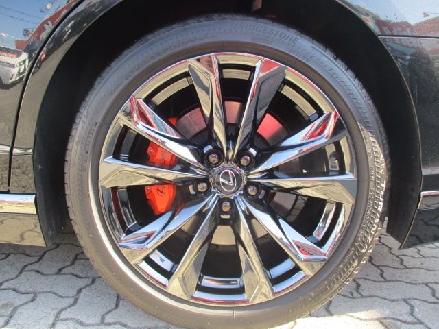 TOYOTA LEXUS LS500h 2023