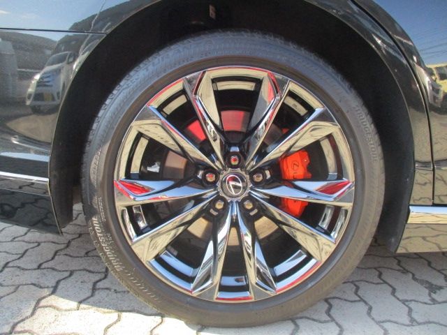 TOYOTA LEXUS LS500h 2023