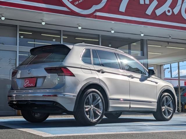 VOLKSWAGEN VOLKSWAGEN TIGUAN 2019