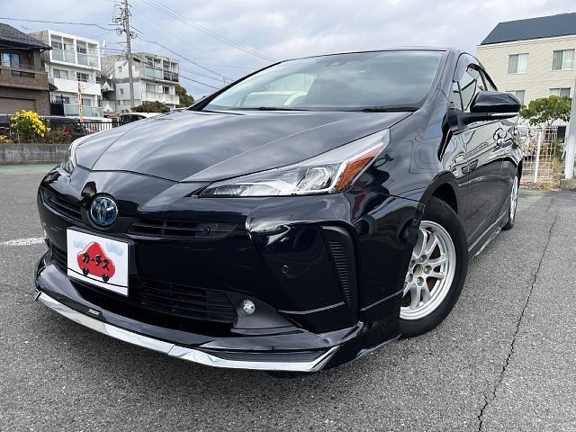 TOYOTA PRIUS 2019