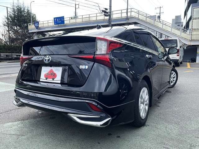 TOYOTA PRIUS 2019
