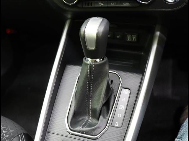 DAIHATSU ROCKY e-SMART HYBRID 2025