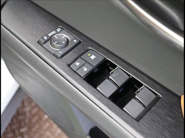 TOYOTA LEXUS UX250h 2022