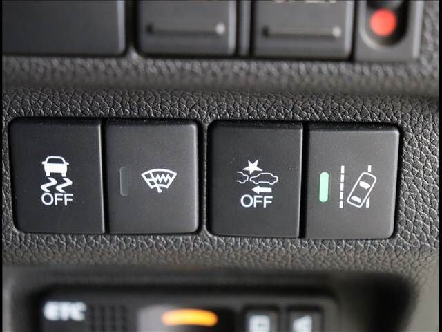 HONDA FREED HYBRID 2017