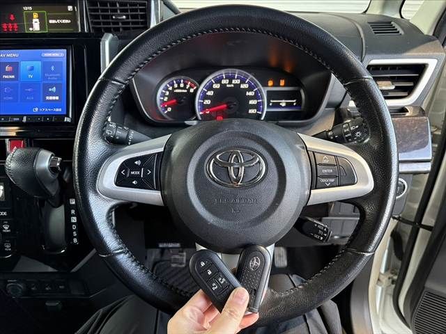 TOYOTA ROOMY 2018