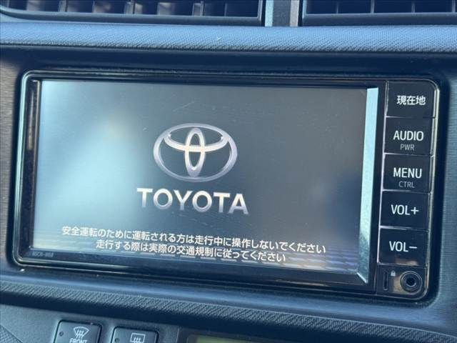 TOYOTA AQUA 2012