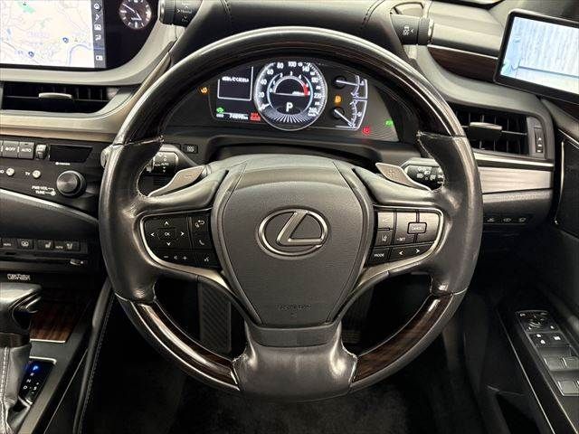 TOYOTA LEXUS ES300h 2019