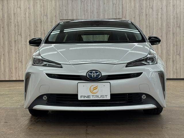 TOYOTA PRIUS 2021