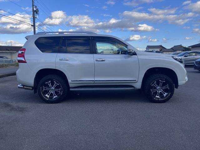 TOYOTA LANDCRUISER PRADO 2016