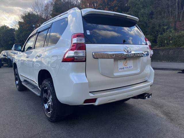 TOYOTA LANDCRUISER PRADO 2016