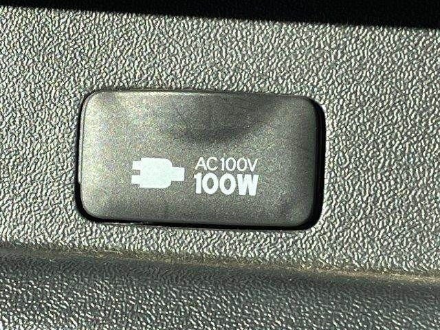 TOYOTA HIACE van 2WD 2018