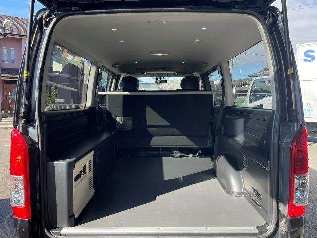 TOYOTA HIACE van 2WD 2018