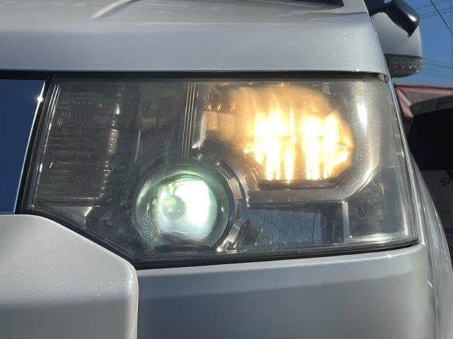 MITSUBISHI DELICA D:5 4WD 2011