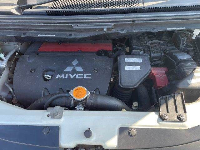 MITSUBISHI DELICA D:5 4WD 2011