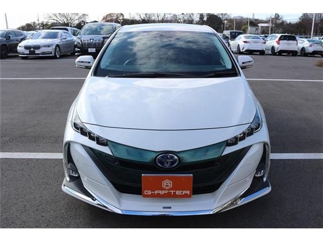 TOYOTA PRIUS PHV 2019