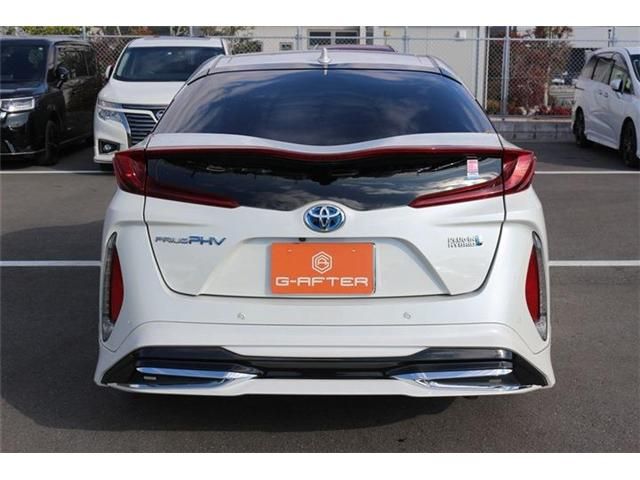 TOYOTA PRIUS PHV 2019