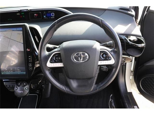 TOYOTA PRIUS PHV 2019
