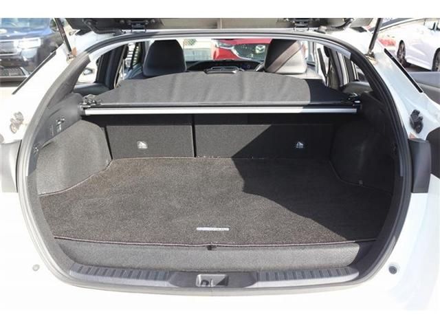 TOYOTA PRIUS PHV 2019