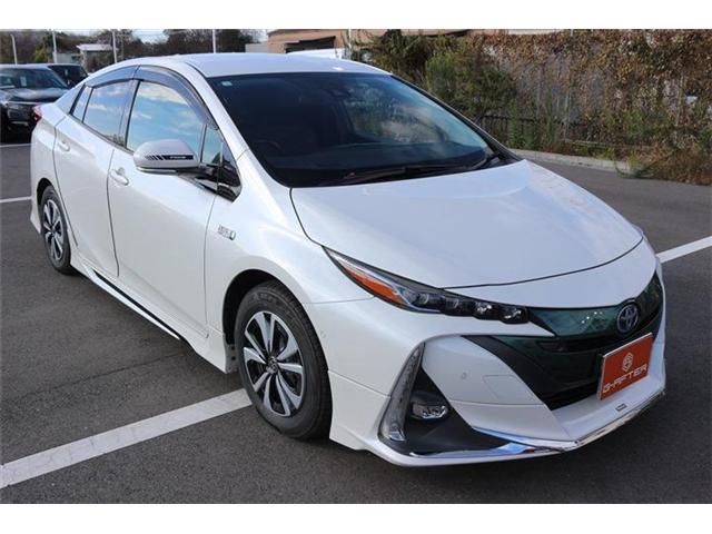 TOYOTA PRIUS PHV 2019