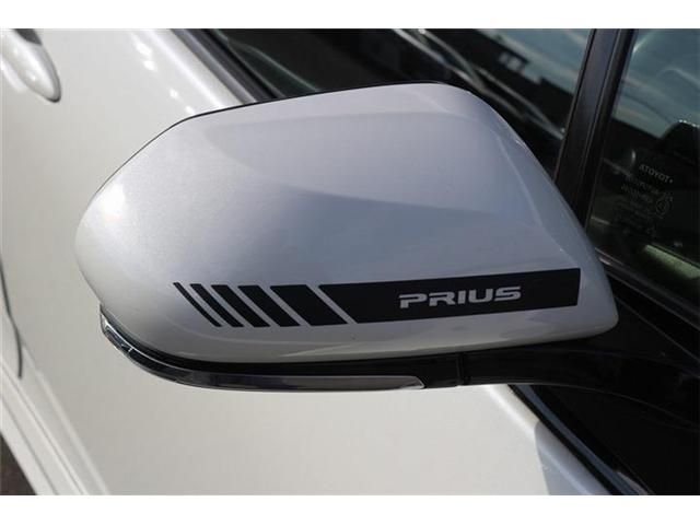 TOYOTA PRIUS PHV 2019