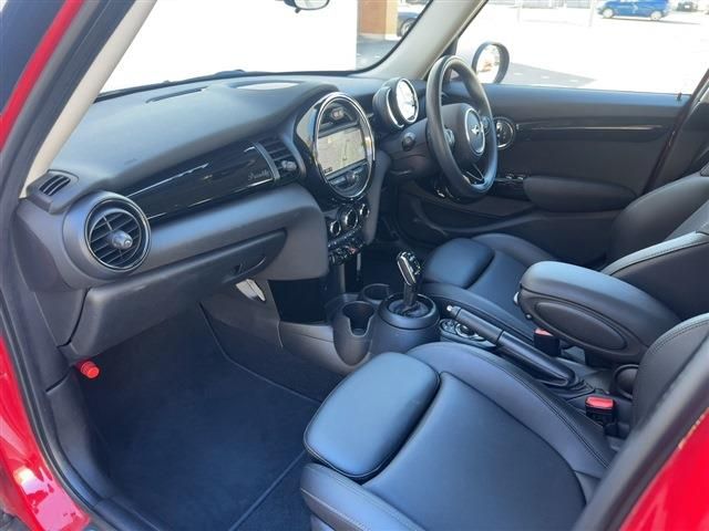 BMW MINI COOPER 5DOOR 2021