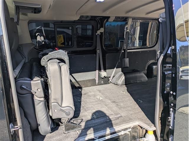 NISSAN NV350 CARAVAN 1.2t 2014