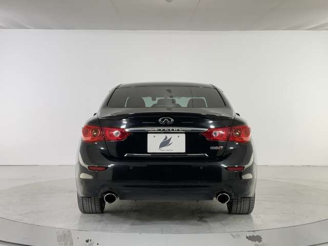 NISSAN SKYLINE HYBRID 2017